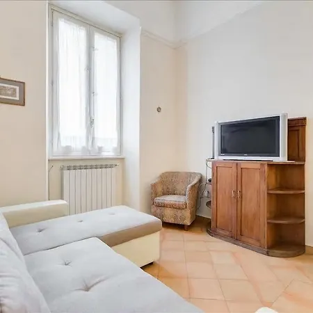 Flaminia 26 * Rome